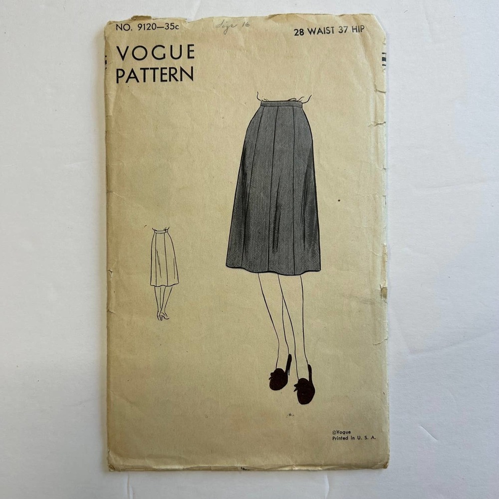 Vintage Vogue Pattern #9120 Easy to Make Skirt Size 28" Waist